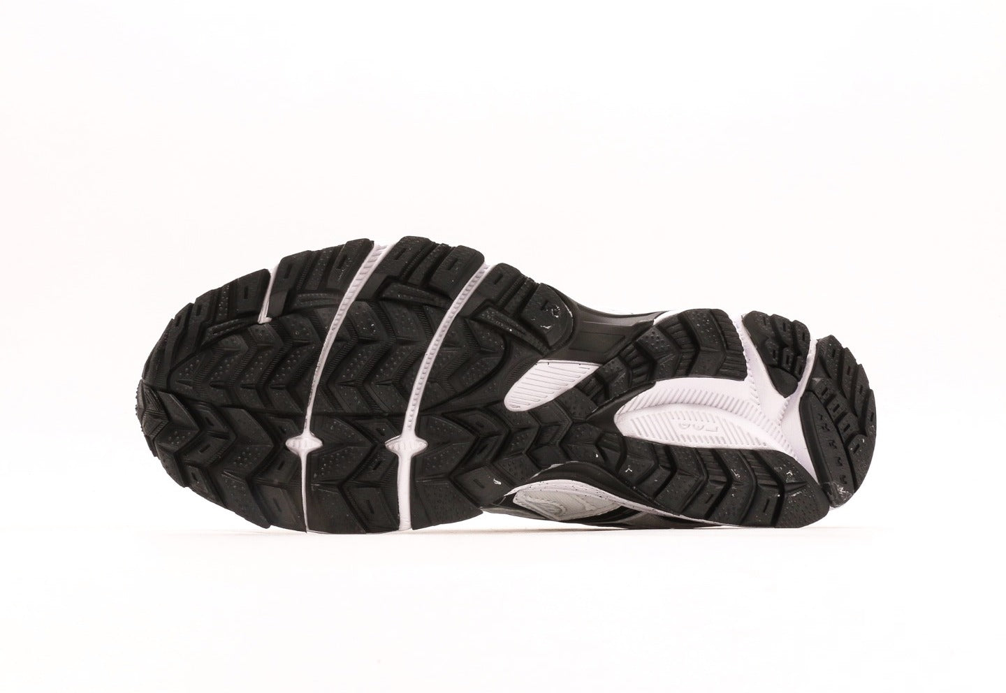 Gel-kahana 8 White Black