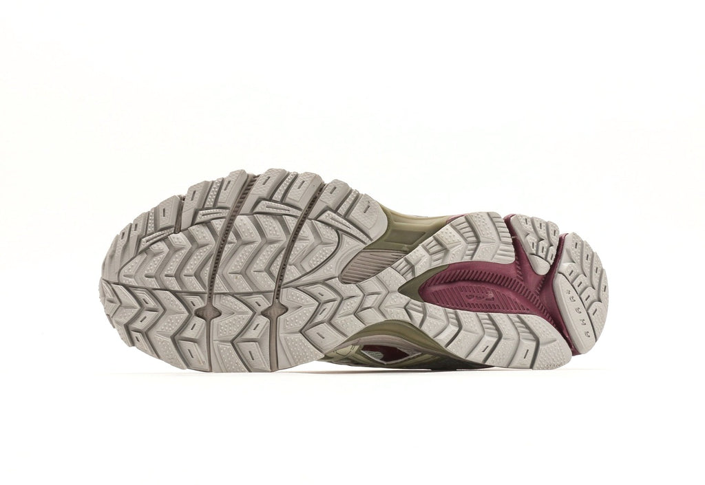 Gel-Kahana 8 Grey Red