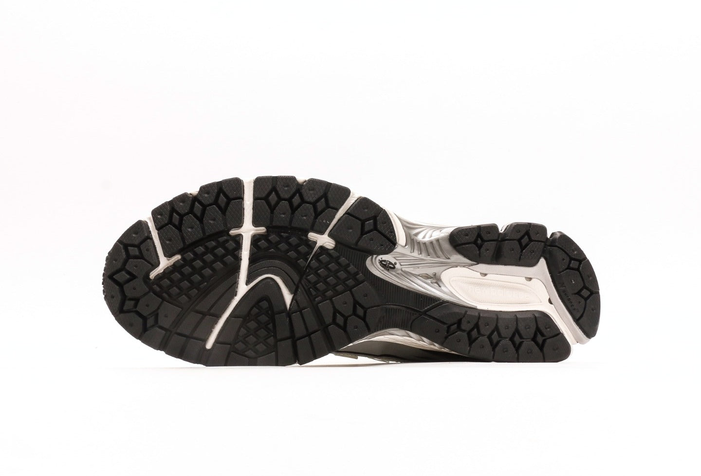 New Balance 1906R "Silver Metallic Black"