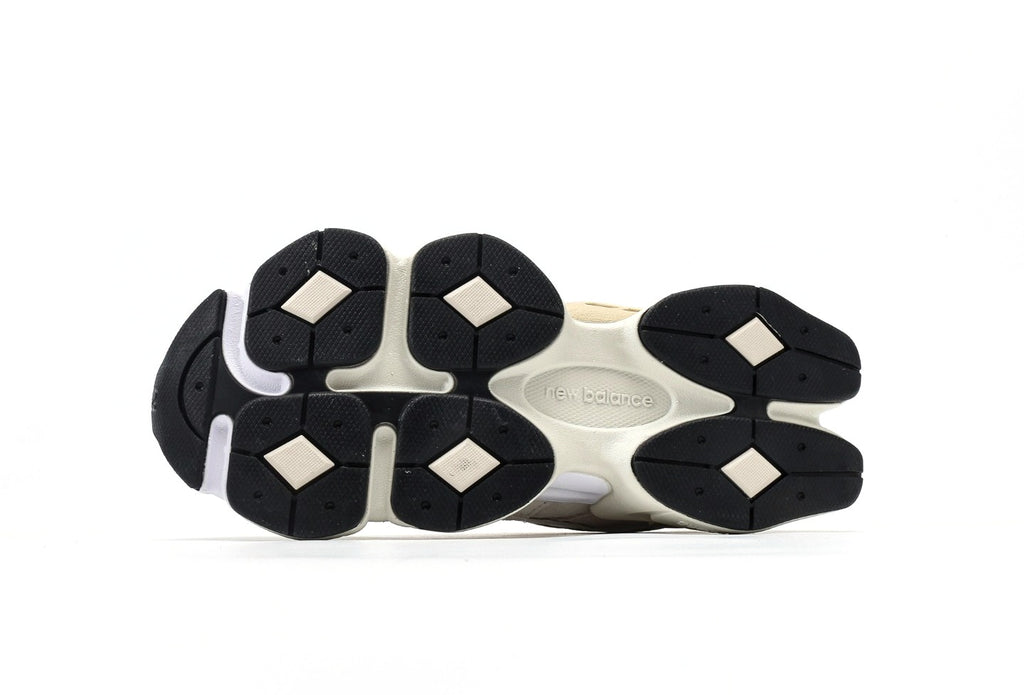 New Balance 9060 Sea Salt Moonbeam