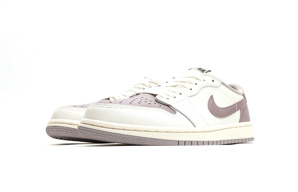 Air Jordan 1 Low OG "Atmosphere Grey"