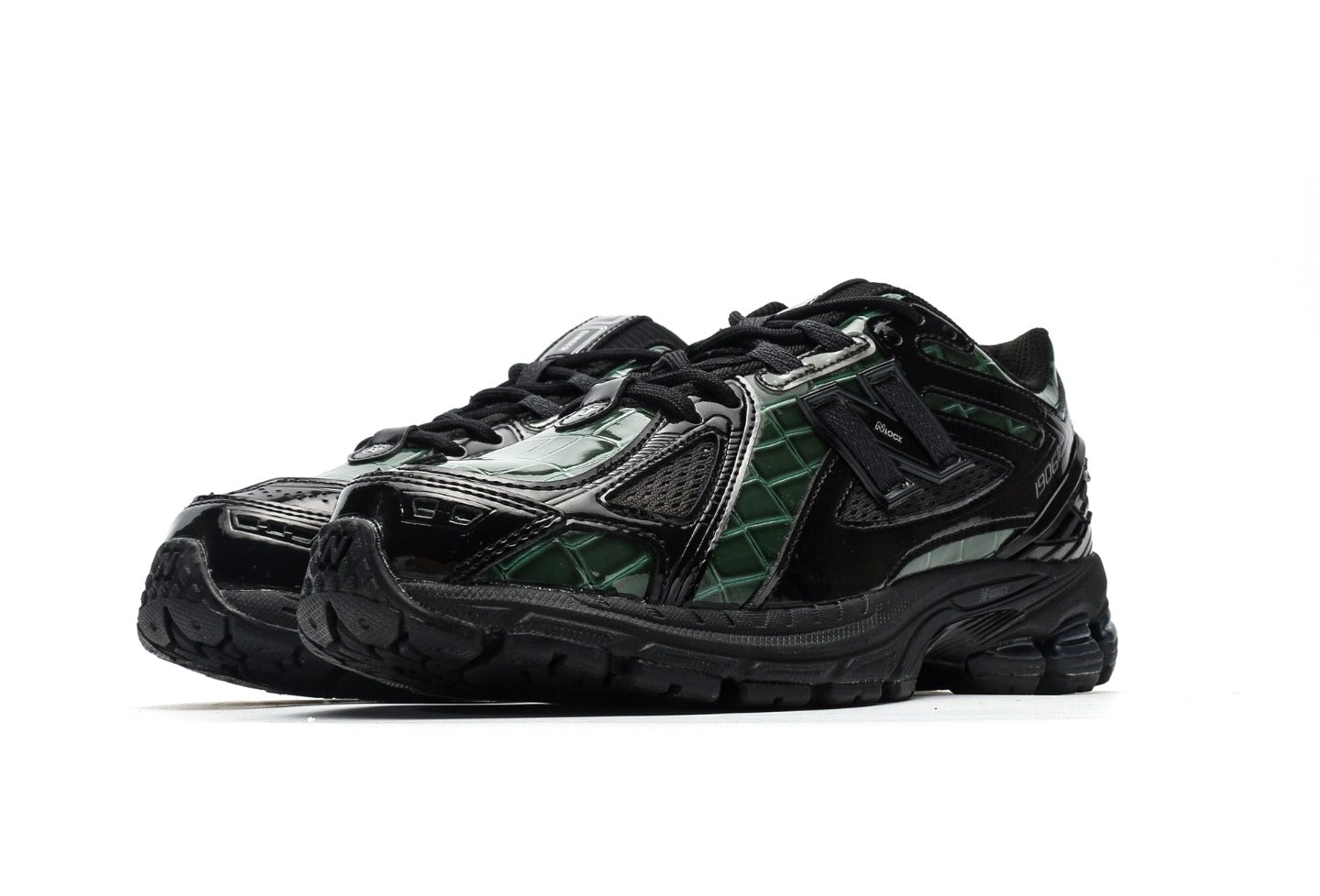 New Balance 1906R 99GINGER Bridges the Gap