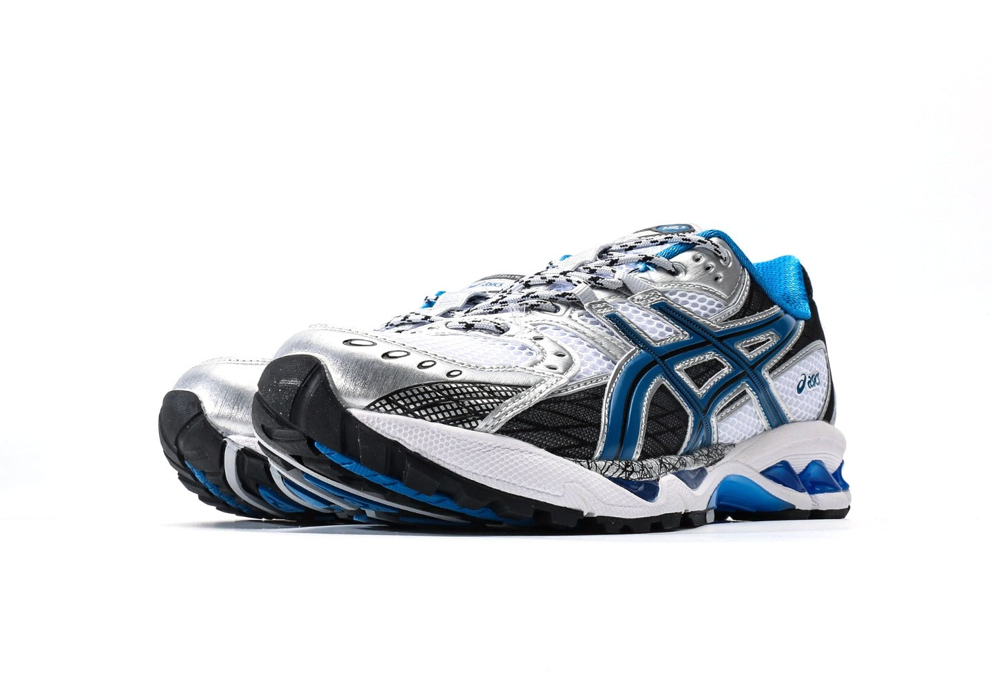 Gel-Nimbus 10.1 "White & Directoire Blue"