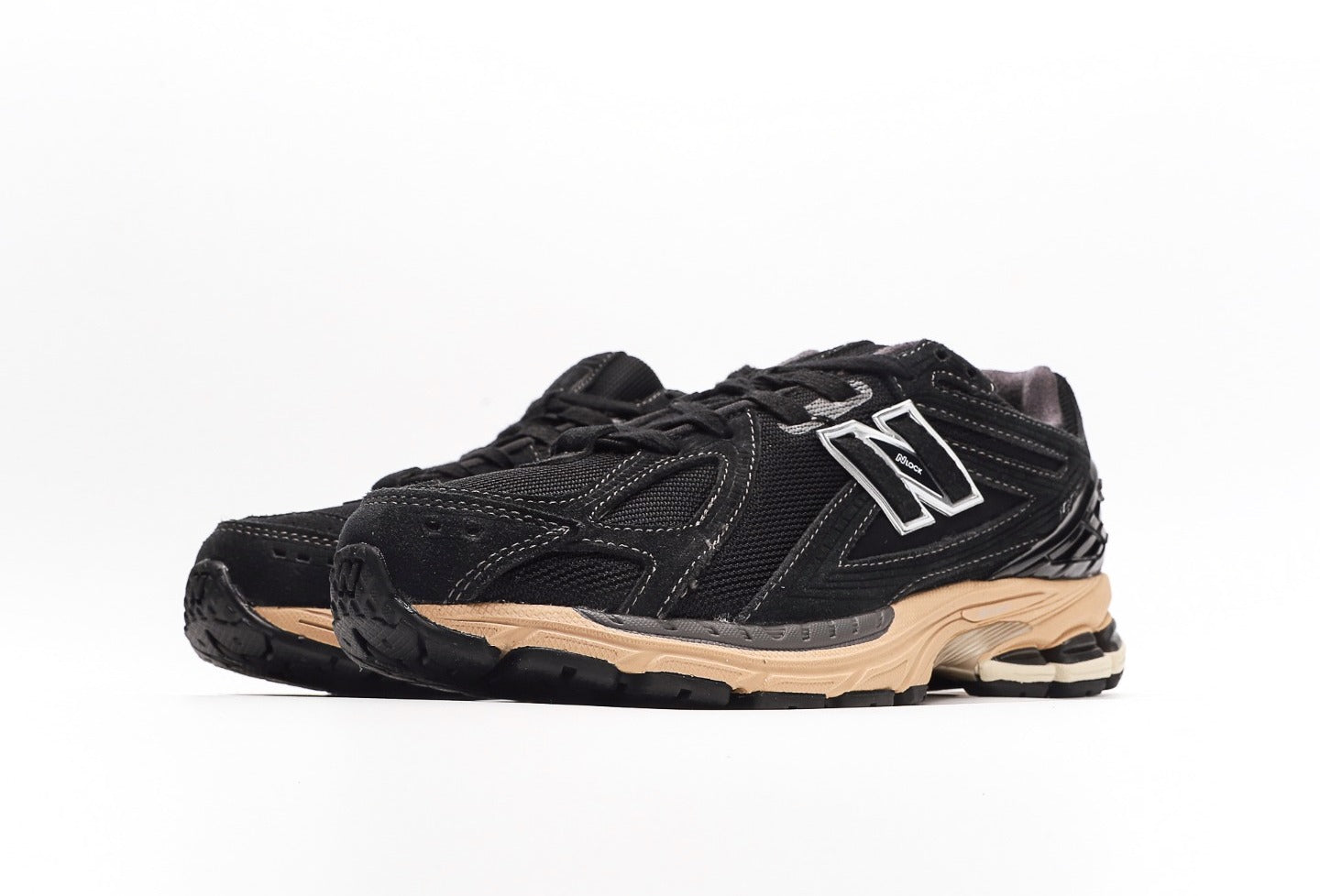 New Balance 1906R "Black Taos Taupe"