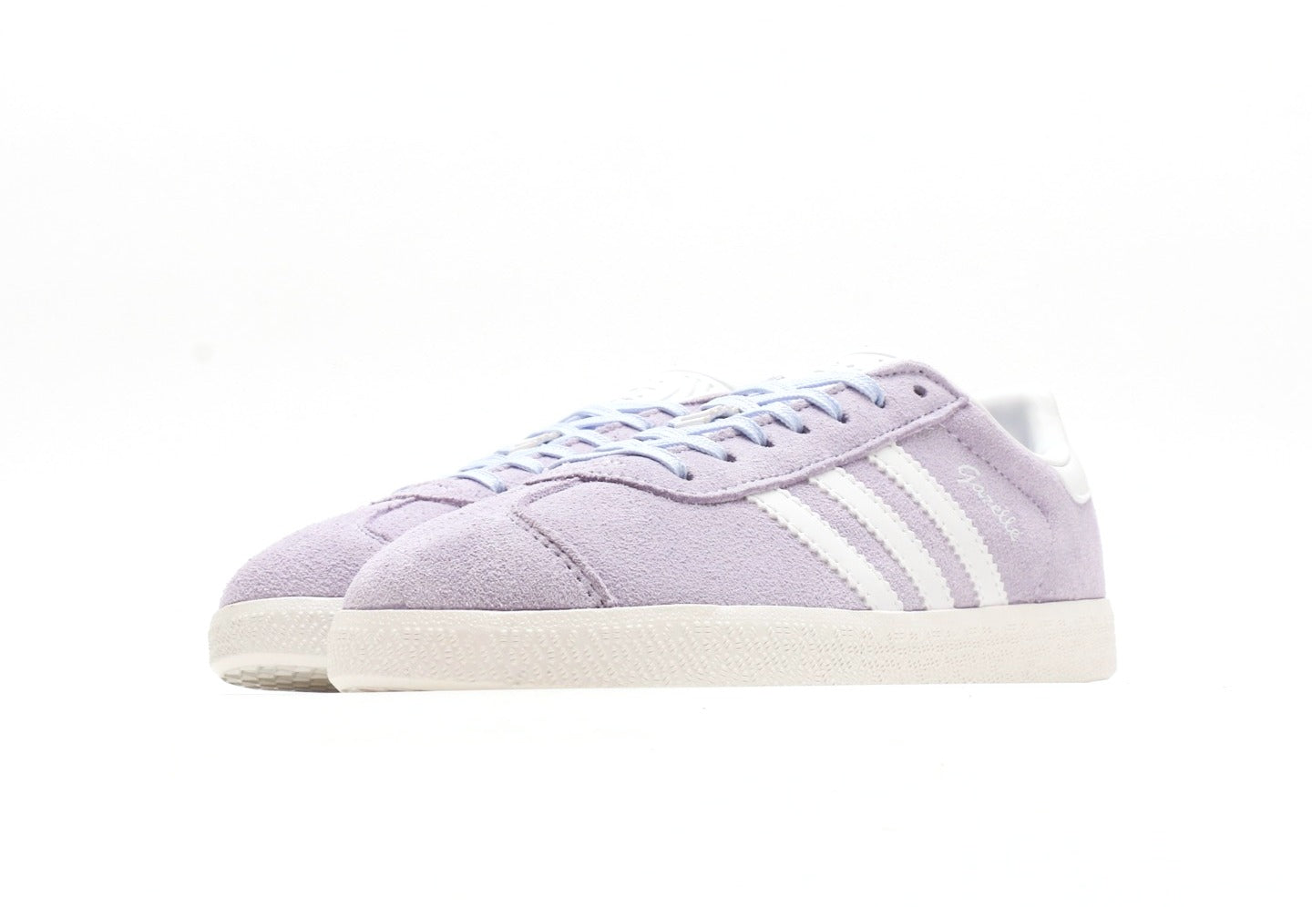 Gazelle Violet Tone