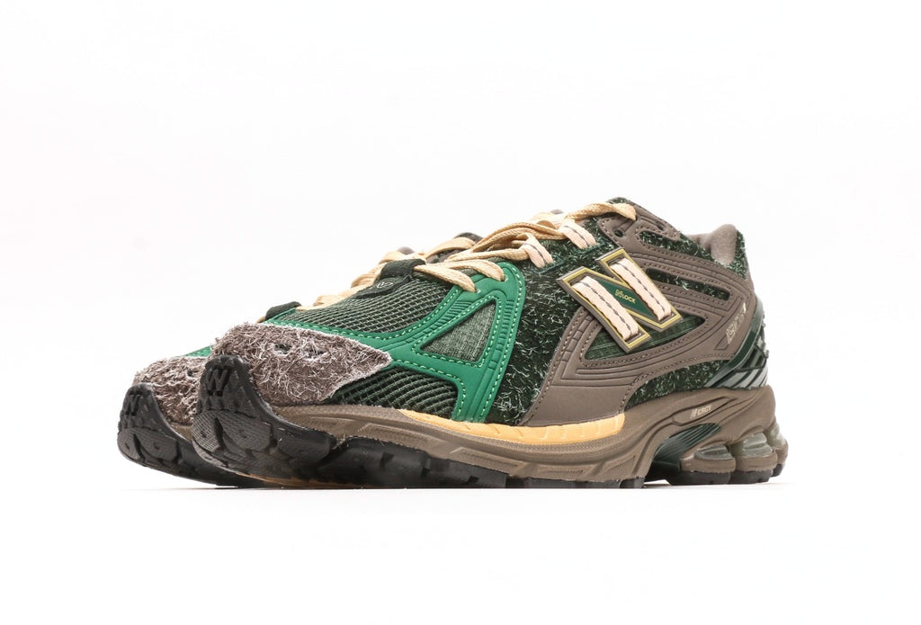 New Balance 1906R size? Exclusive "Diamond District Pack - Green"