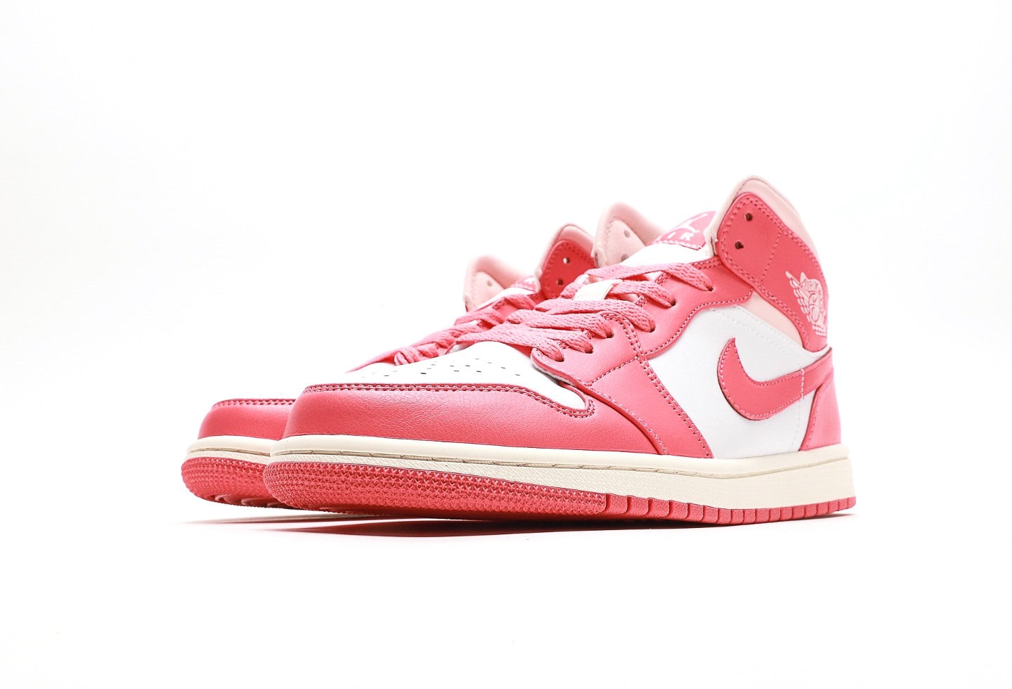 Air Jordan 1 Mid 'Strawberries and Cream'