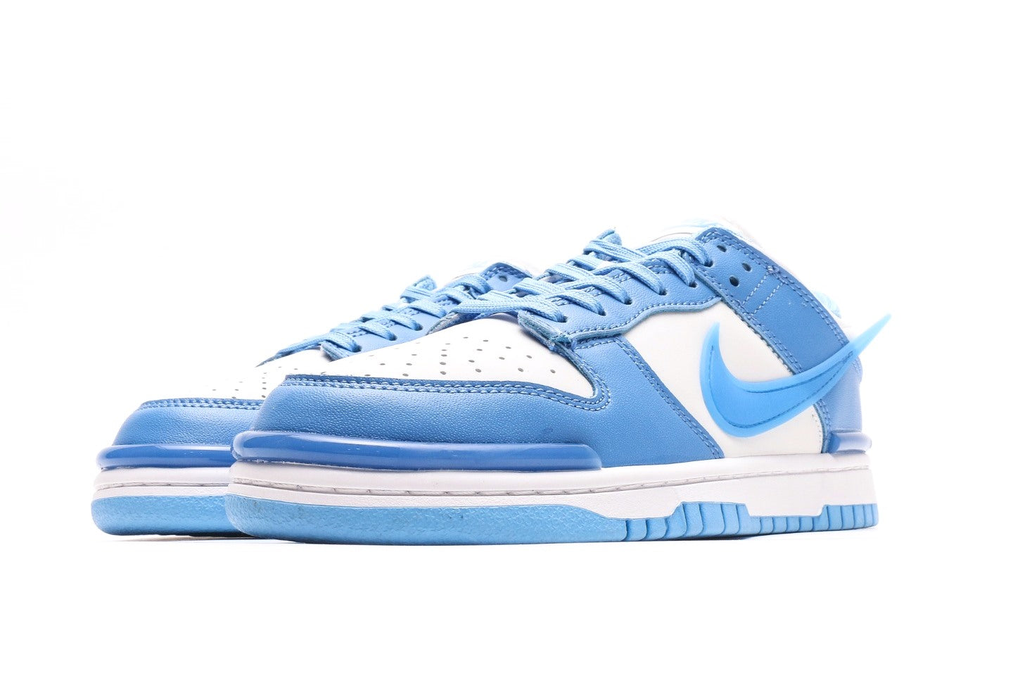 Dunk Low Twist University Blue