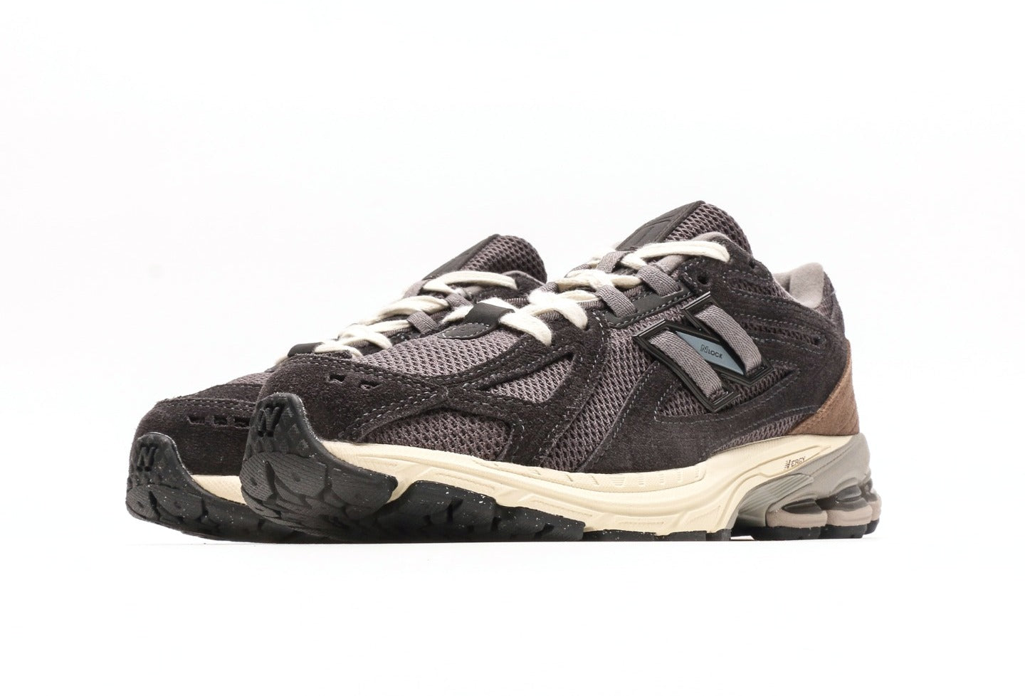New Balance 1906R "Phantom Dark Mushroom"