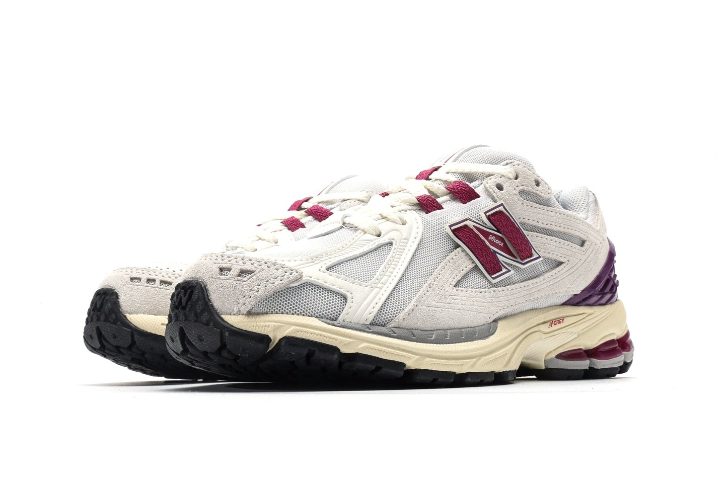 New Balance 1906R "Sea Salt Radiant Purple"