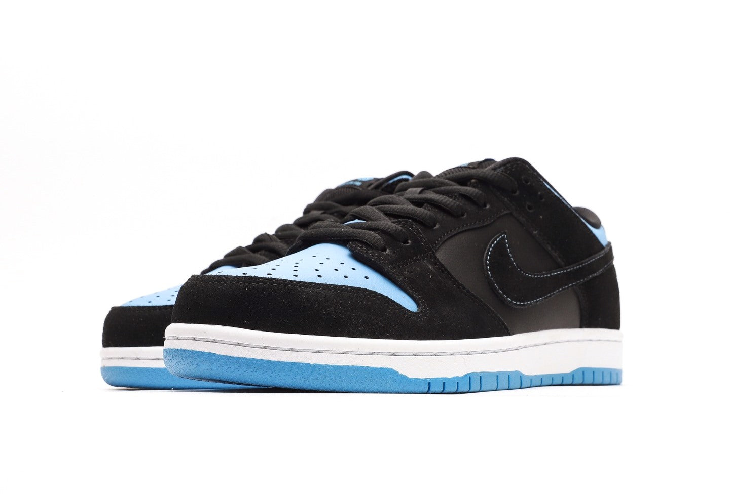 SB Dunk Low Black 'University Blue'