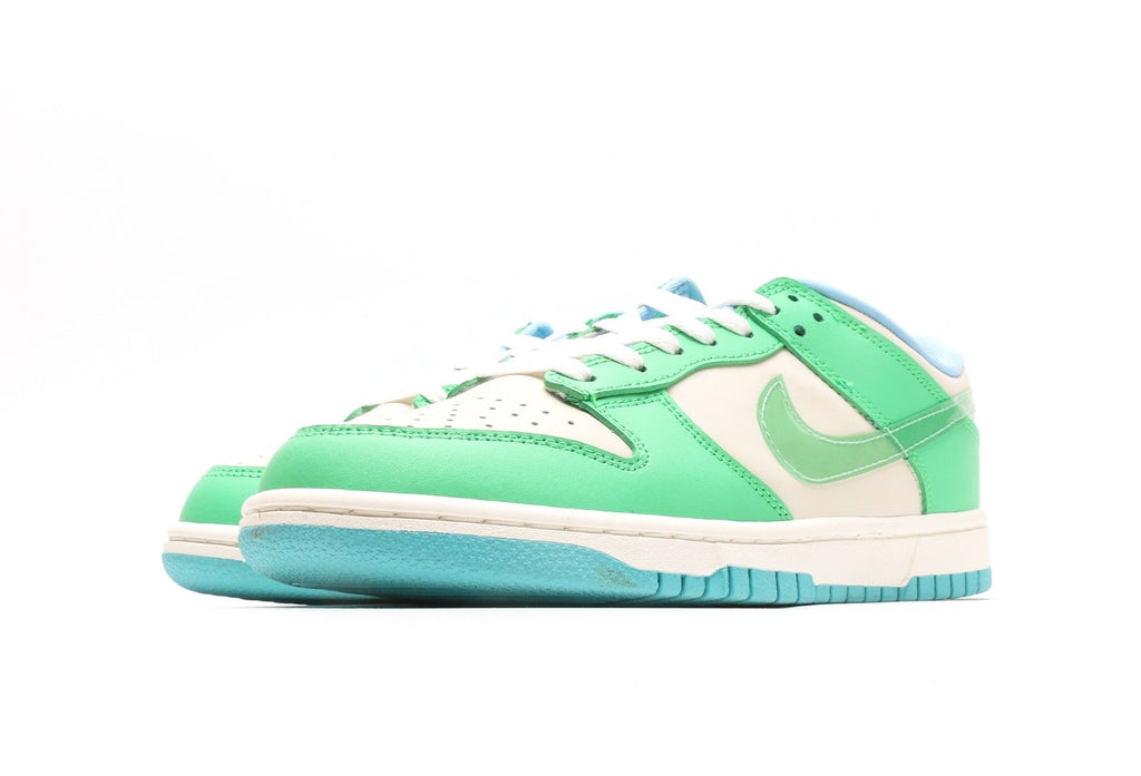 Dunk Low Green Shock