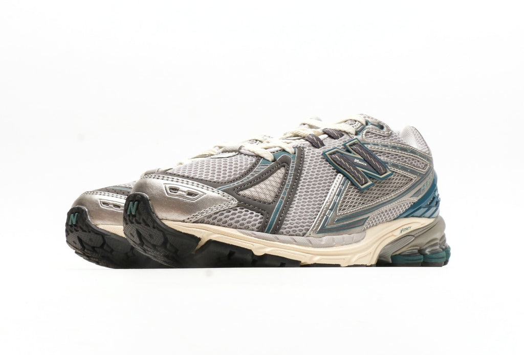 New Balance 1906R Silver Metallic Terrarium
