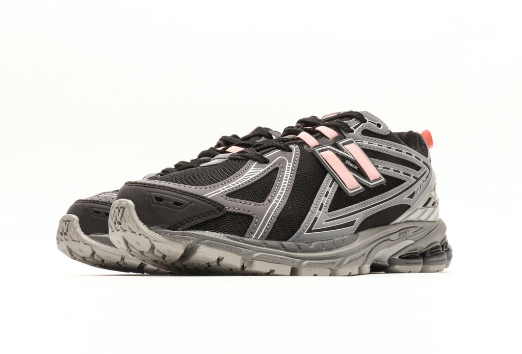 New Balance 1906R "Black Pink Moon"