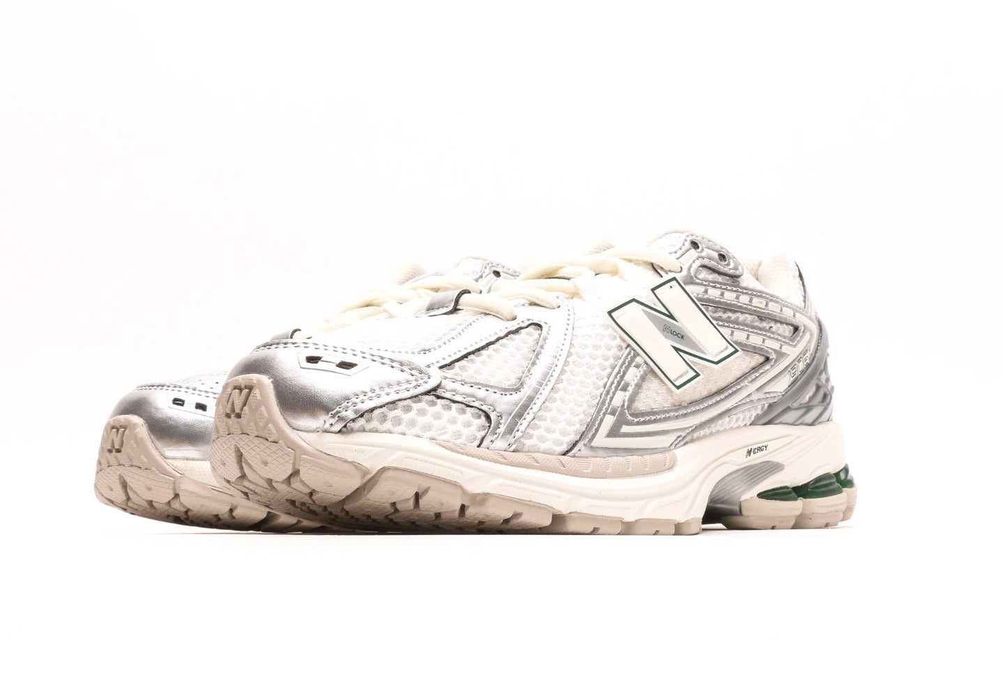 New Balance M1906RV1 Silver Metallic Sea Salt