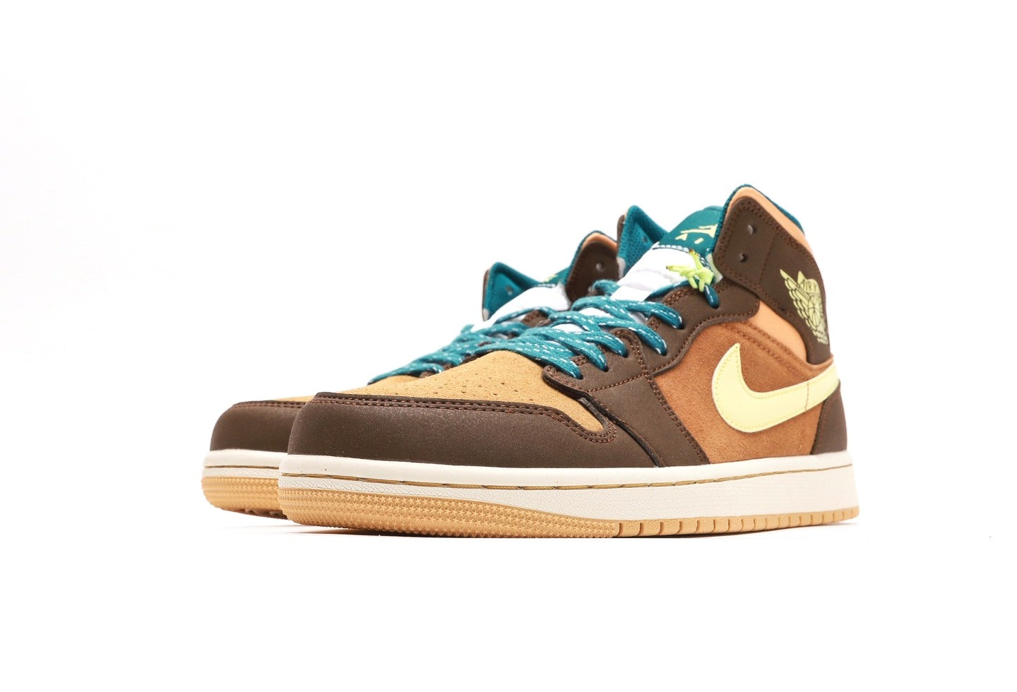 Air Jordan 1 Mid GS Cacao Wow
