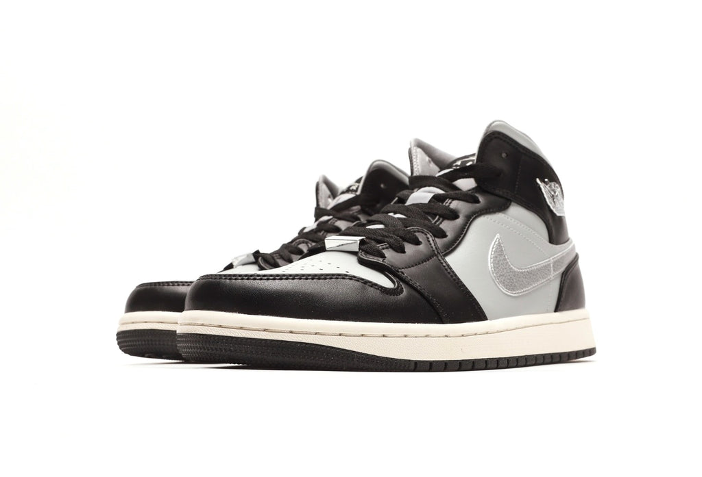 Air Jordan 1 Mid SE Black Chrome