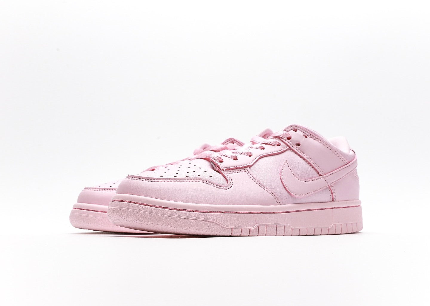 Dunk Low SE 'Prism Pink'