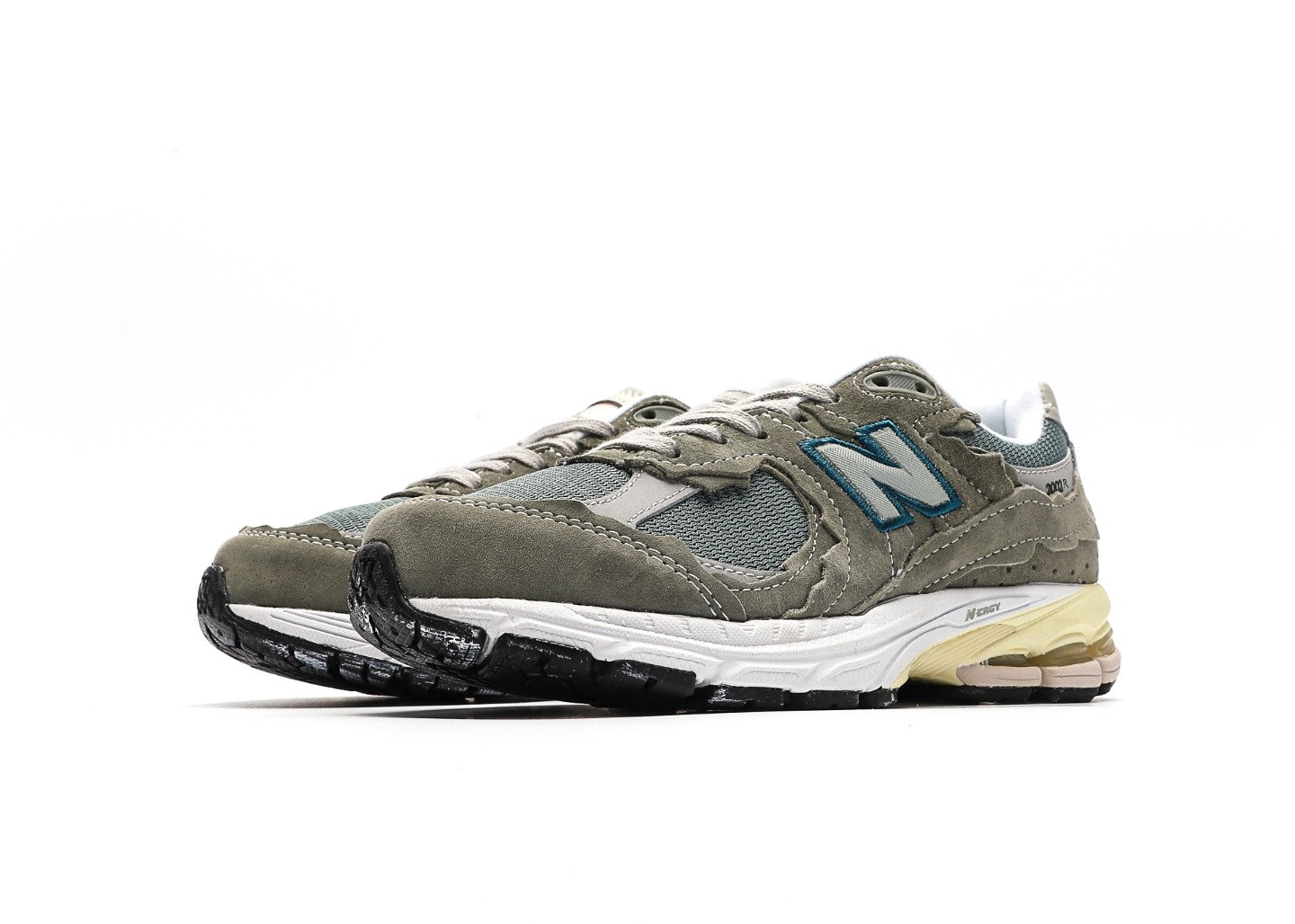 New Balance 2002R Protection Pack Mirage Grey