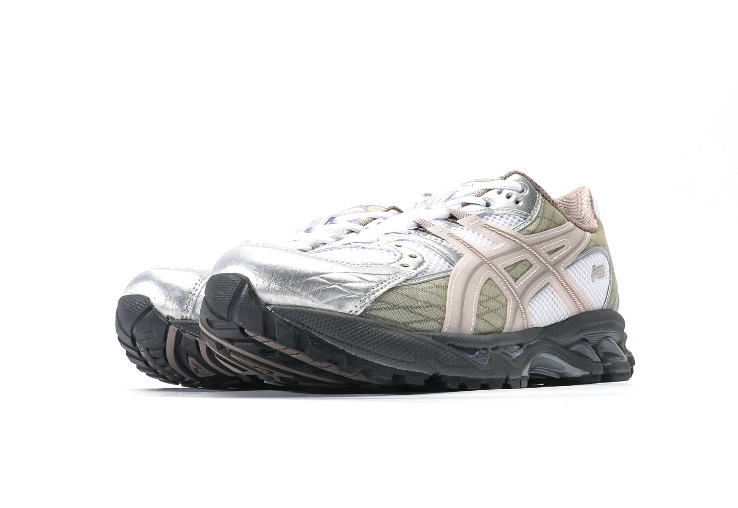 Gel-Nimbus 10.1 Kith White Morganite