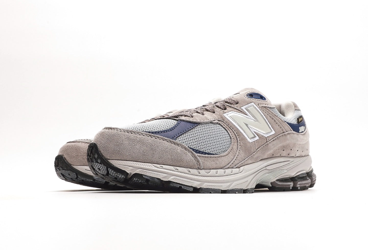 New Balance 2002R Gore-Tex "Light Grey"