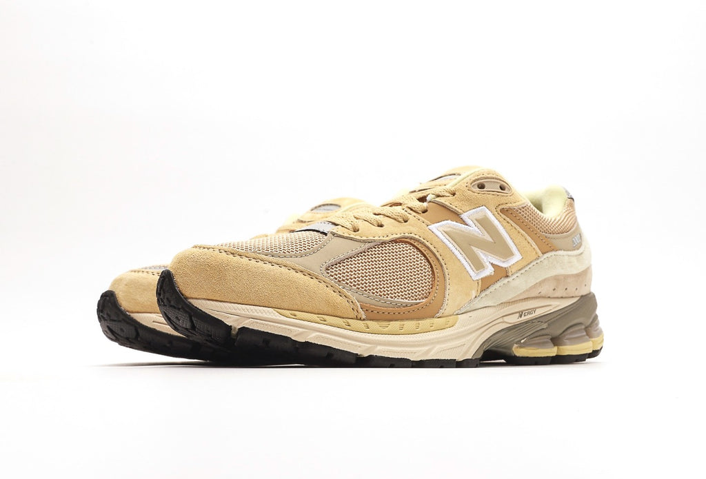 AURALEE x New Balance