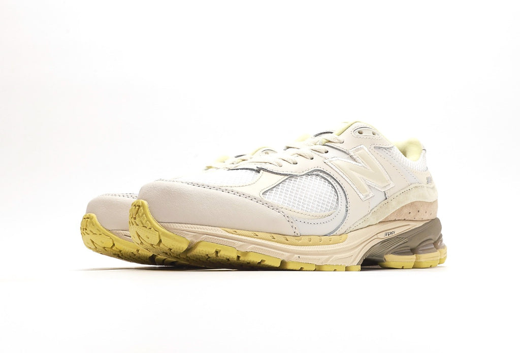 AURALEE x New Balance
