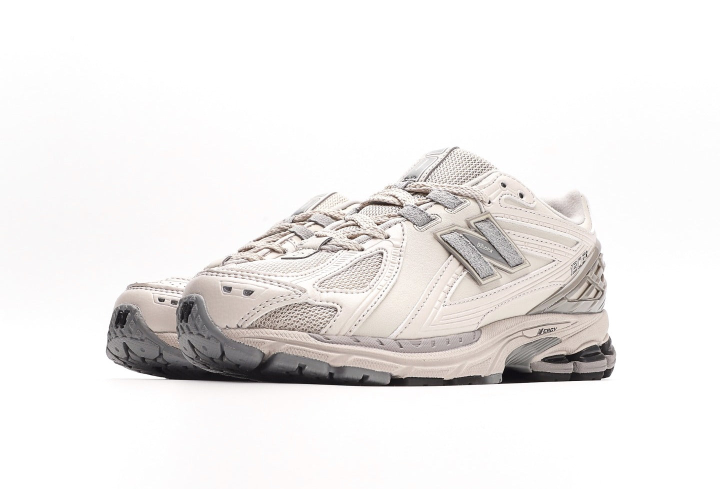 New Balance 1906R “White Grey”