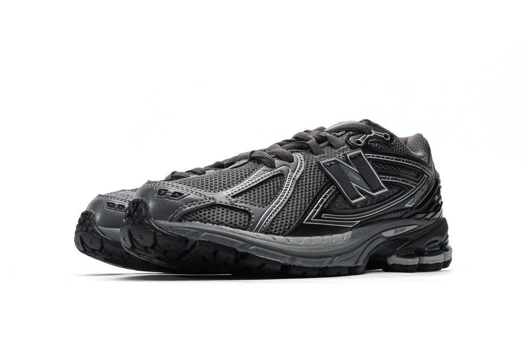 New Balance 1906R "Black/Silver"