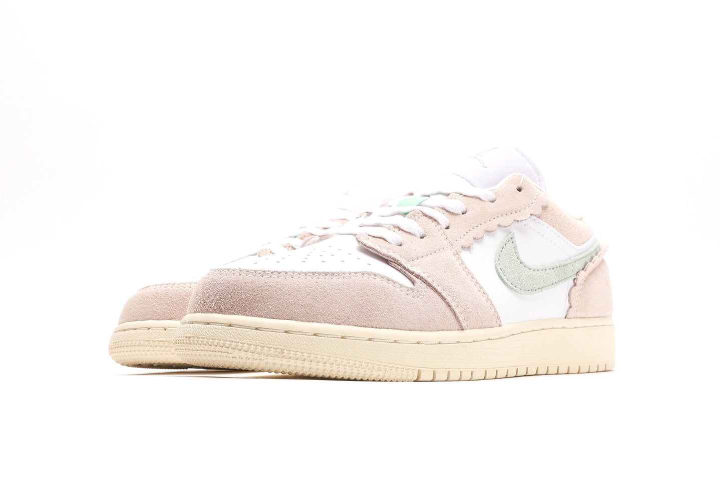 Air Jordan 1 Low SE Guava Ice [PK GOD]