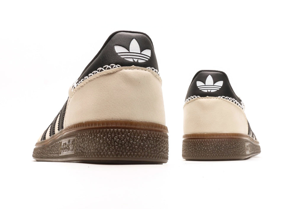 Handball Spezial Wonder White Black