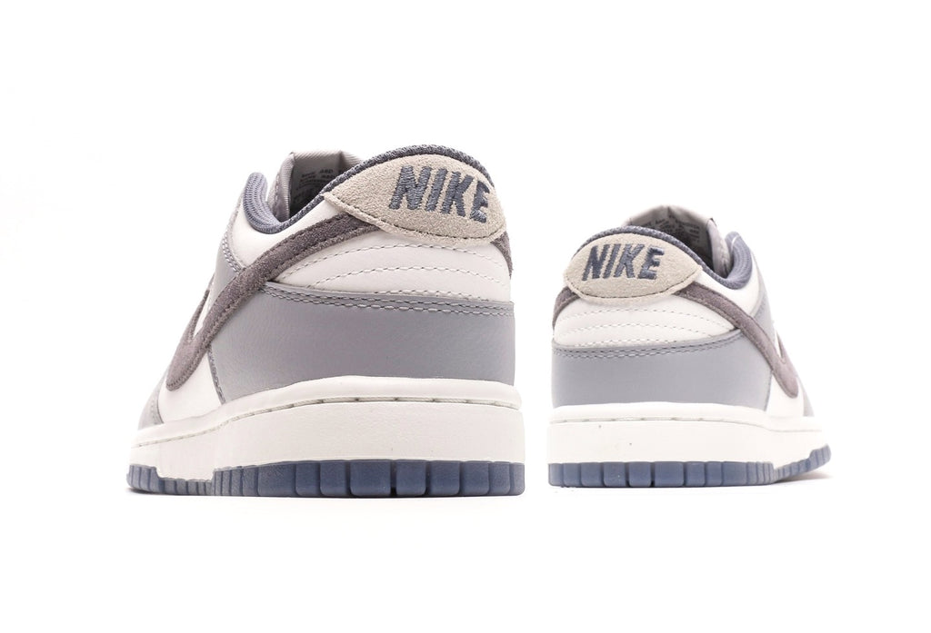Dunk Low SE 'Light Carbon'