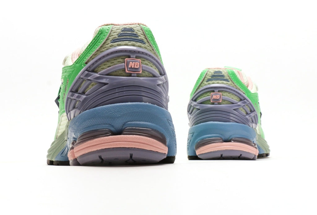New Balance 1906R "Green Astral Purple"