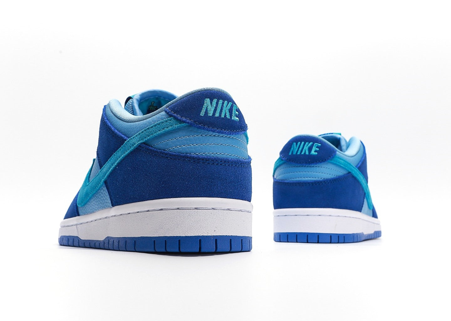 SB Dunk Low "Blue Raspberry" [PK GOD]