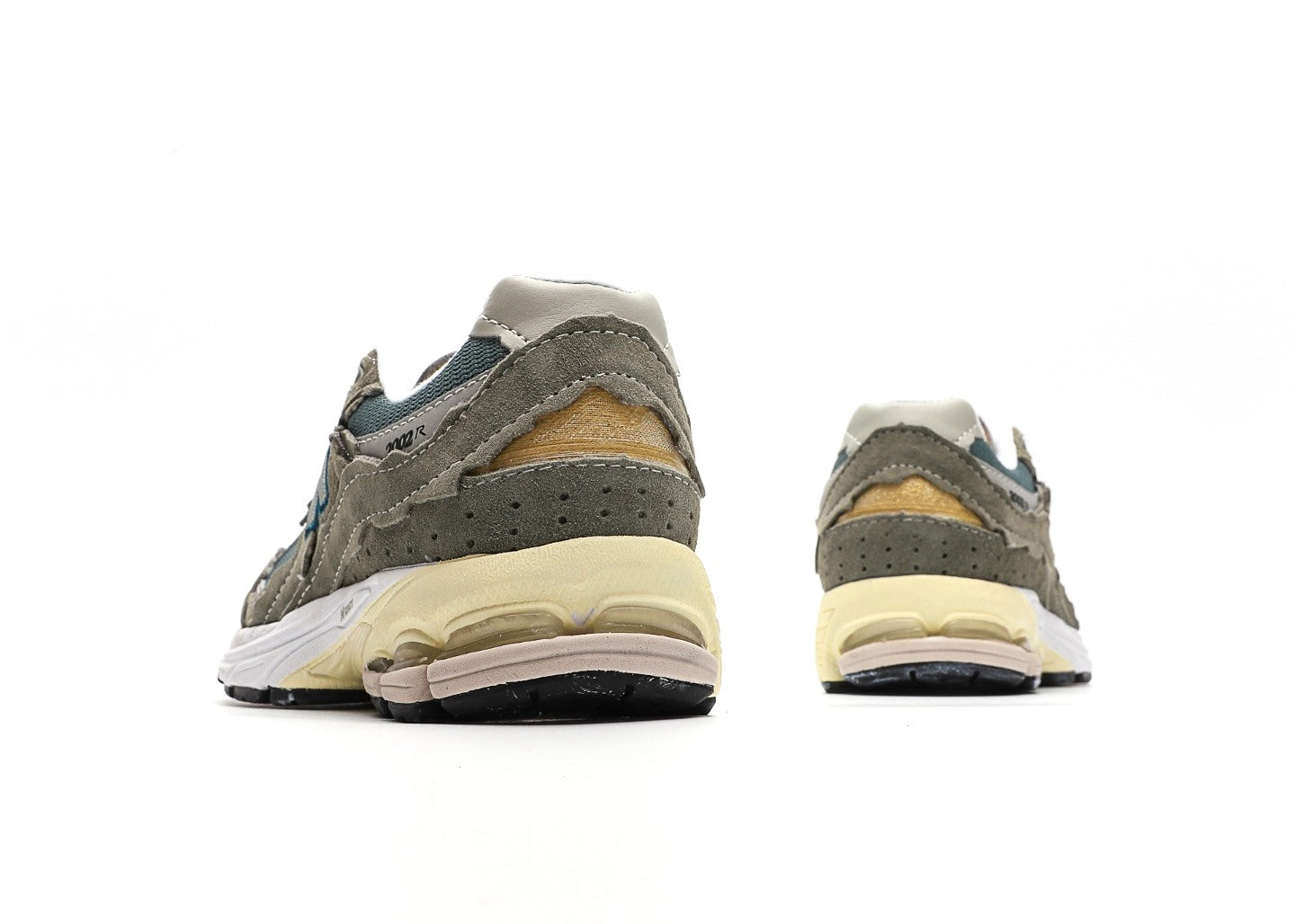 New Balance 2002R Protection Pack Mirage Grey
