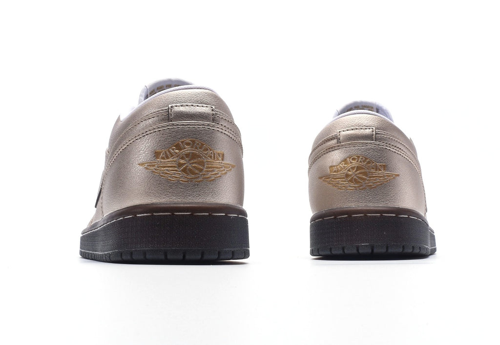 Air Jordan 1 Low SE "Metallic Zinc"