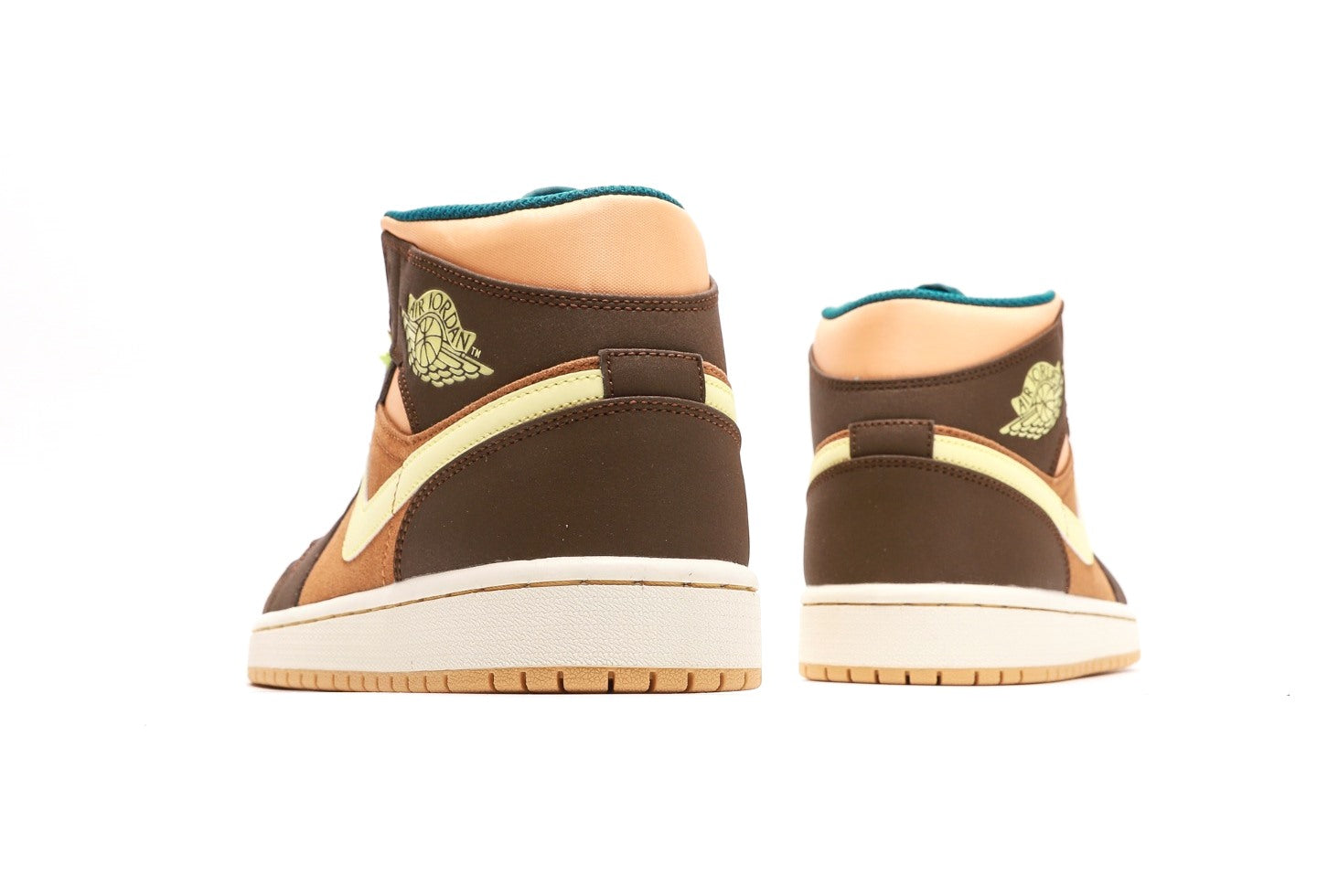 Air Jordan 1 Mid GS Cacao Wow