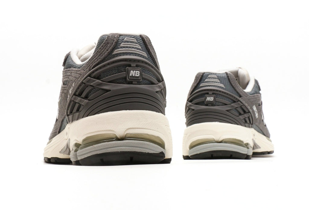 New Balance 1906R "Titanium"