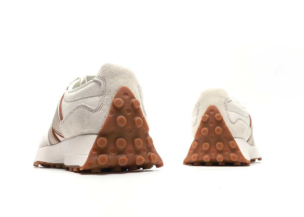 New Balance 327