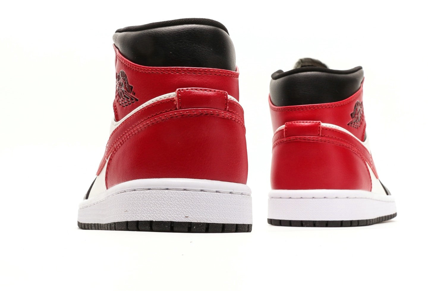 Air Jordan 1 Mid Black Toe