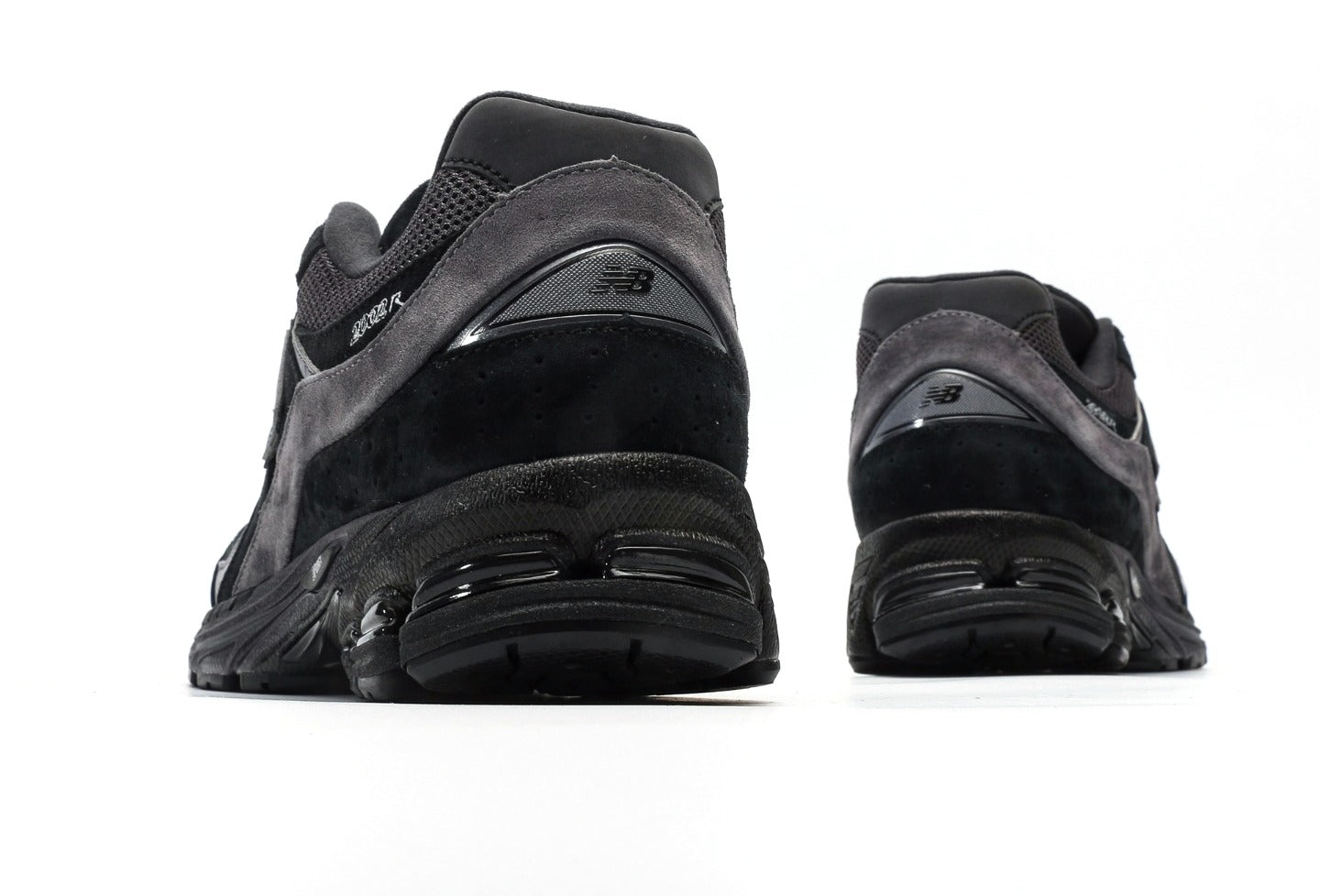 New Balance 2002R "Black Dark Grey"