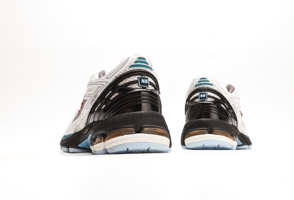 New Balance 1906R "White Black Copper"