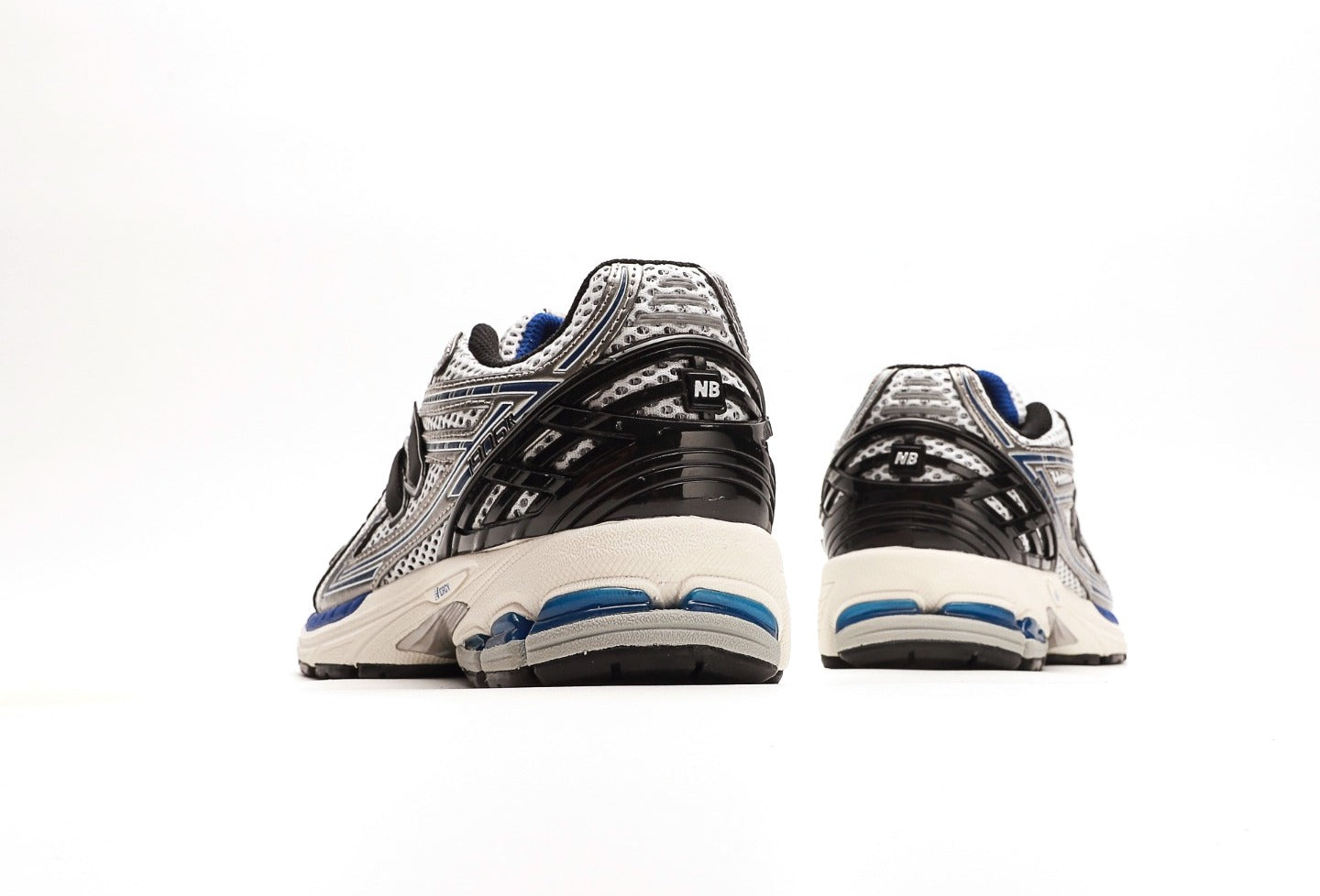 New Balance 1906R Silver Metallic