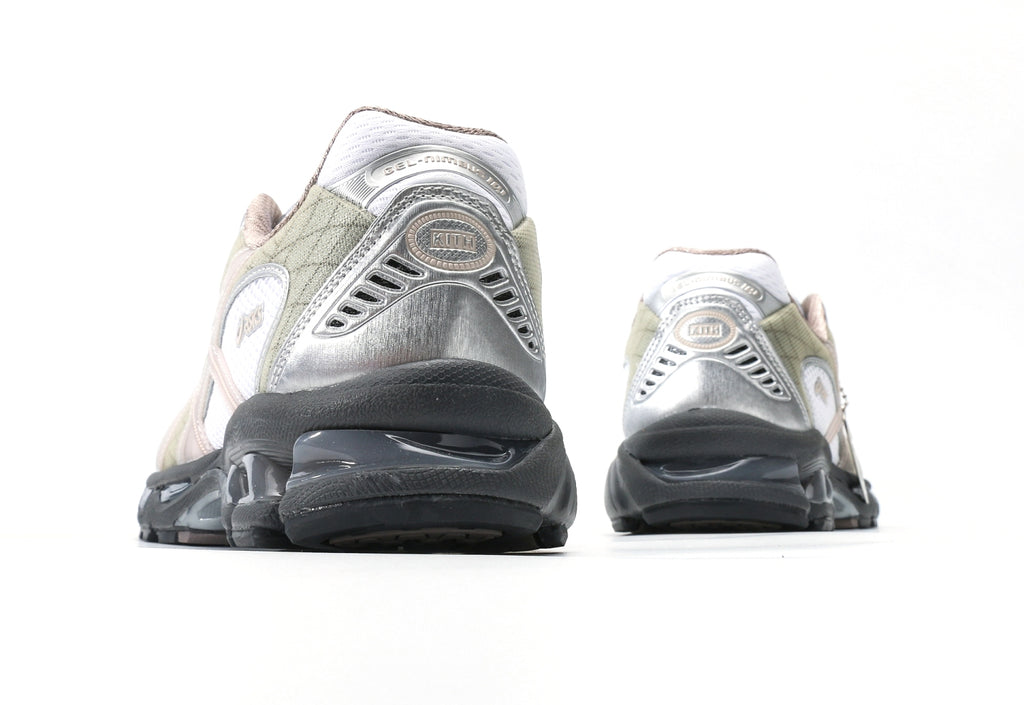 Gel-Nimbus 10.1 Kith White Morganite