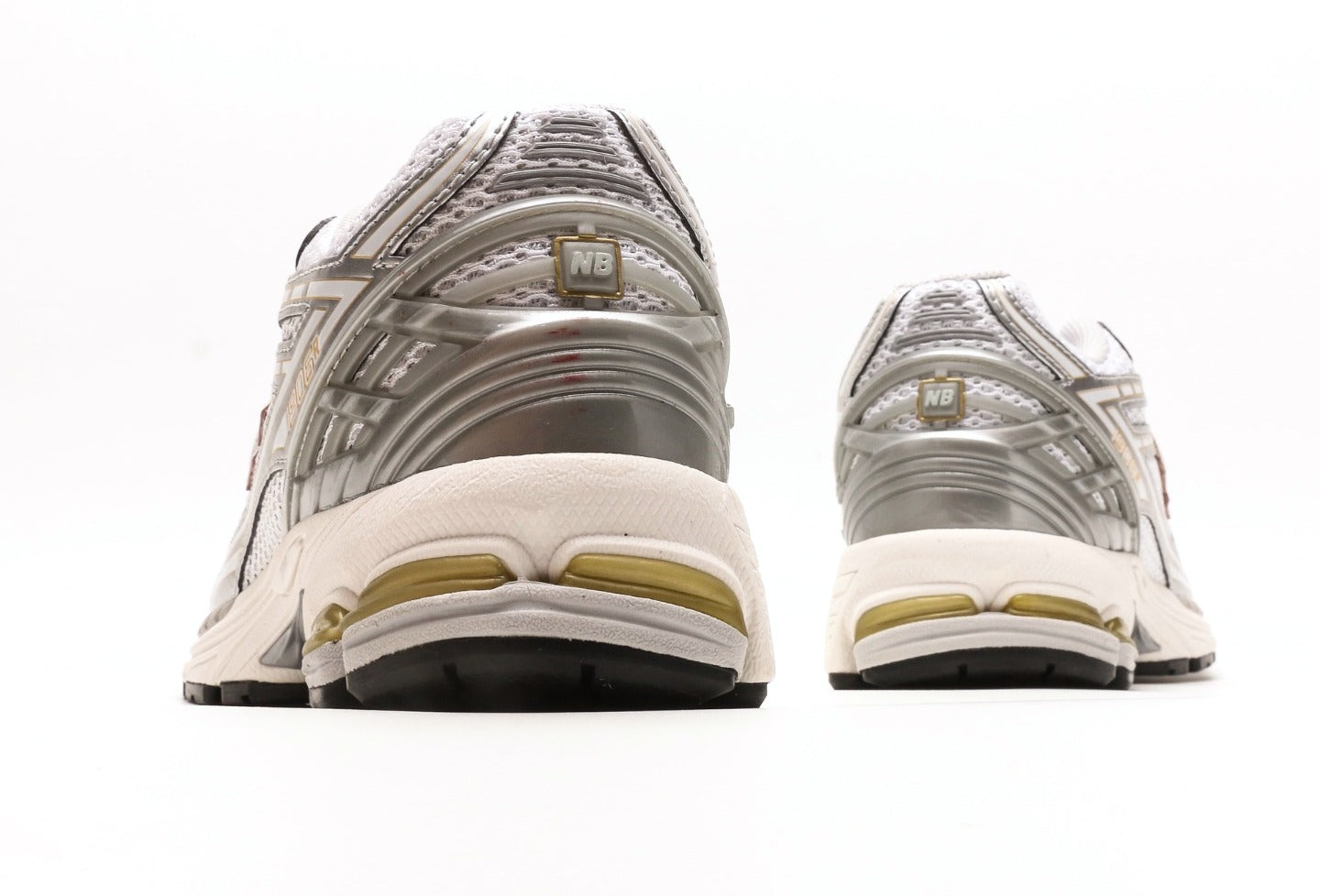 New Balance 1906R White Rain Cloud Silver Metallic