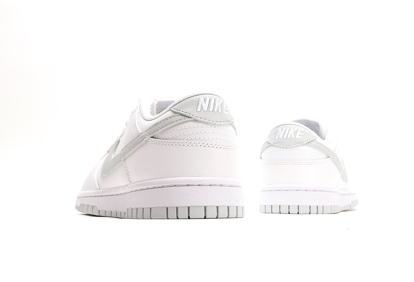 Dunk Low “White/Pure Platinum” [PK GOD]