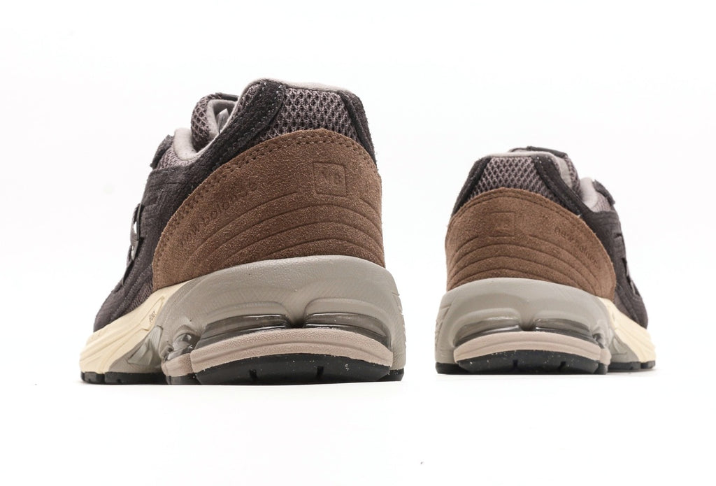 New Balance 1906R "Phantom Dark Mushroom"