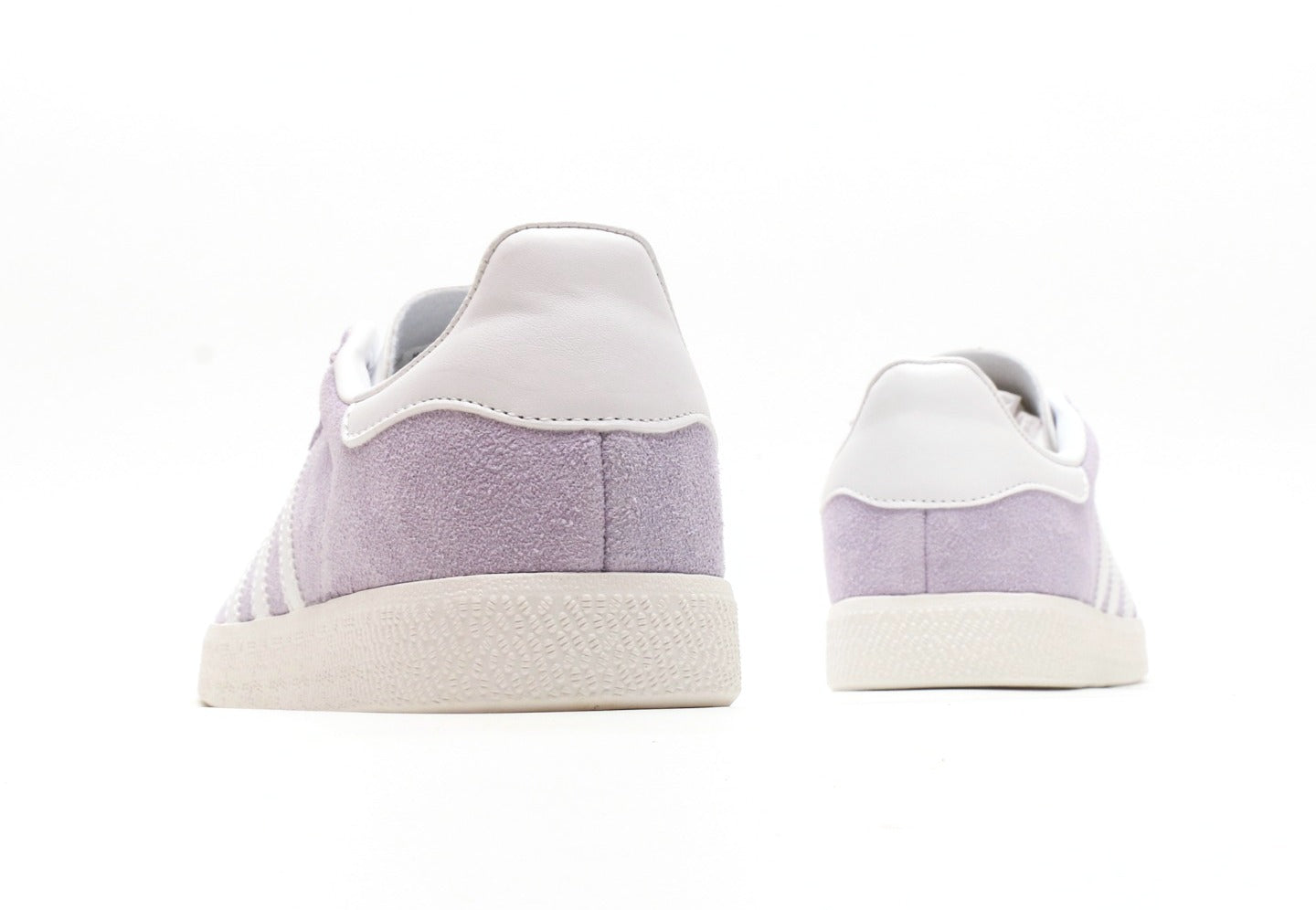 Gazelle Violet Tone