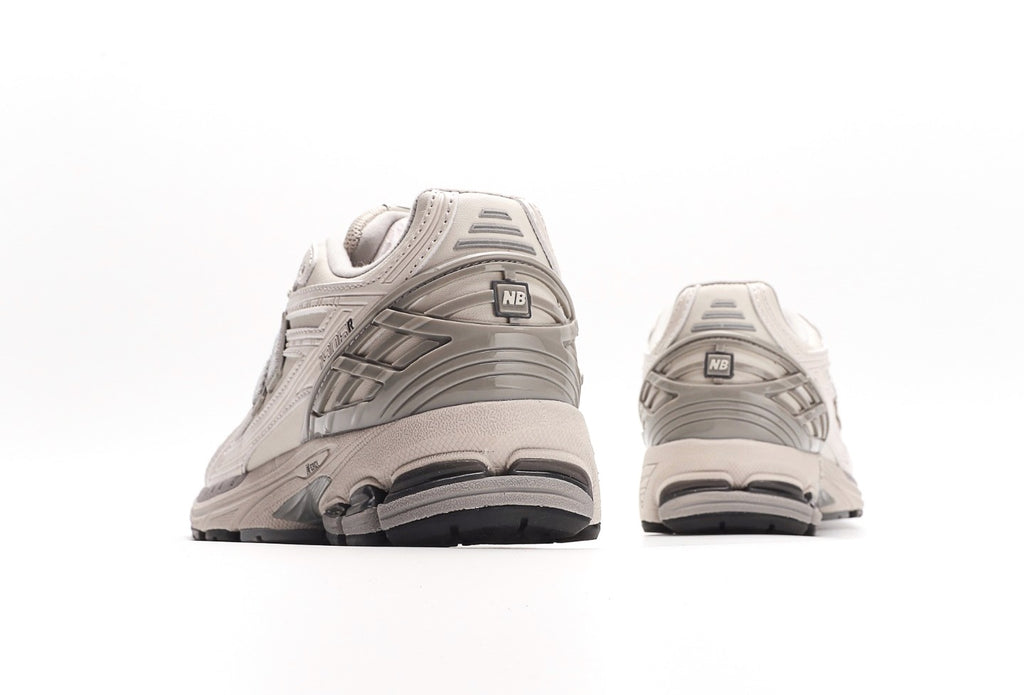 New Balance 1906R “White Grey”