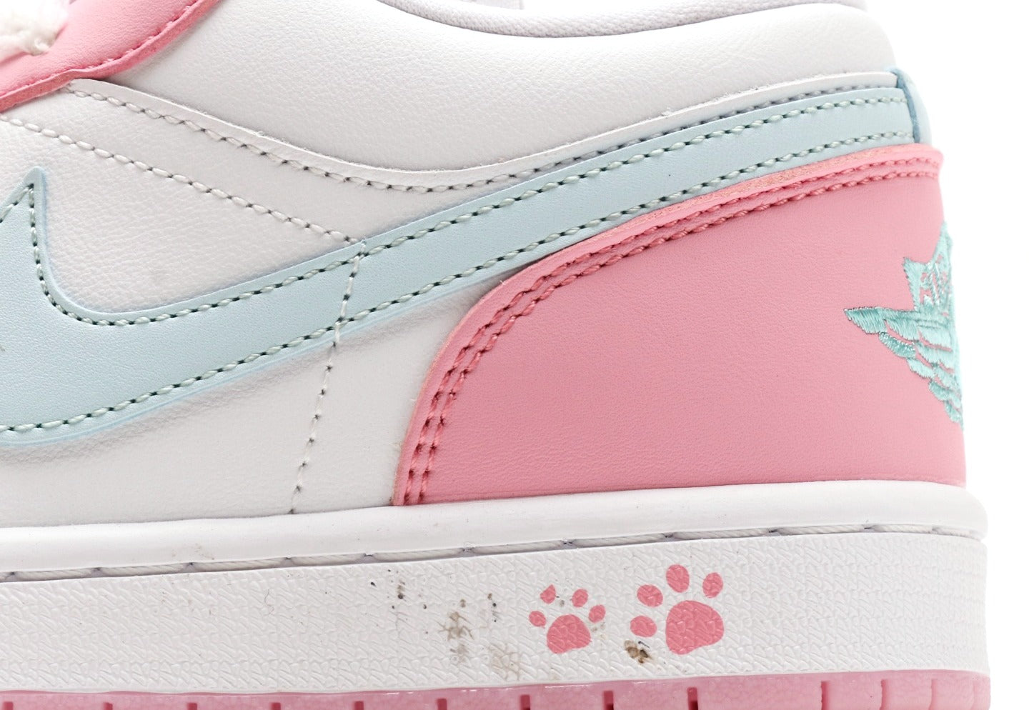 Air Jordan 1 Low "Paw Print"